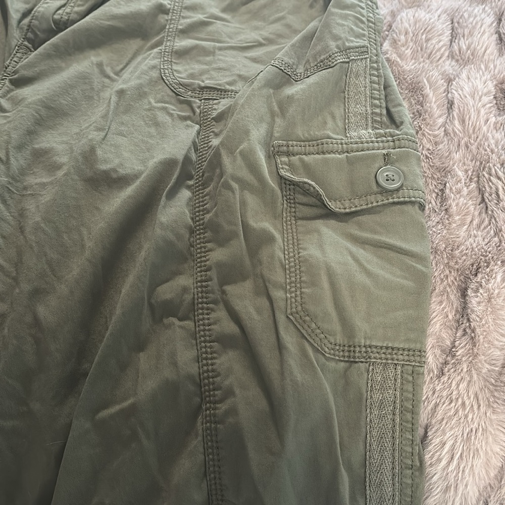 Style & Co - Cargo cropped pants - Olive green - Picture 6 of 11